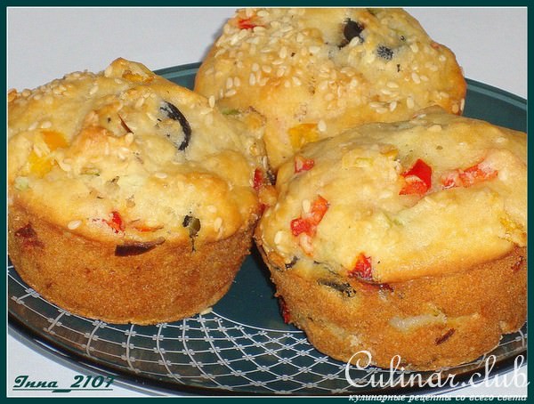Маффины постные с паприкой и маслинами