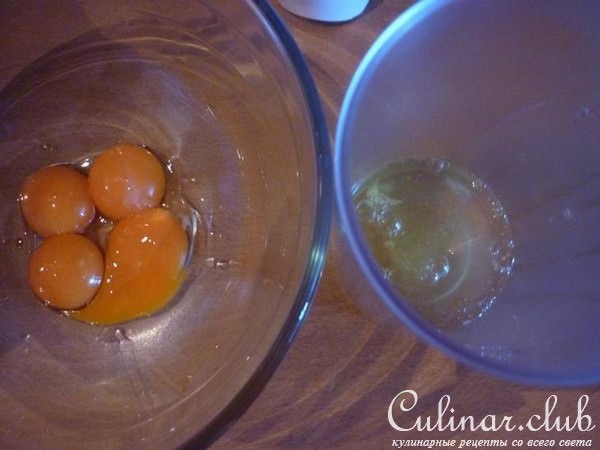 Кексы с орехами и курагой 