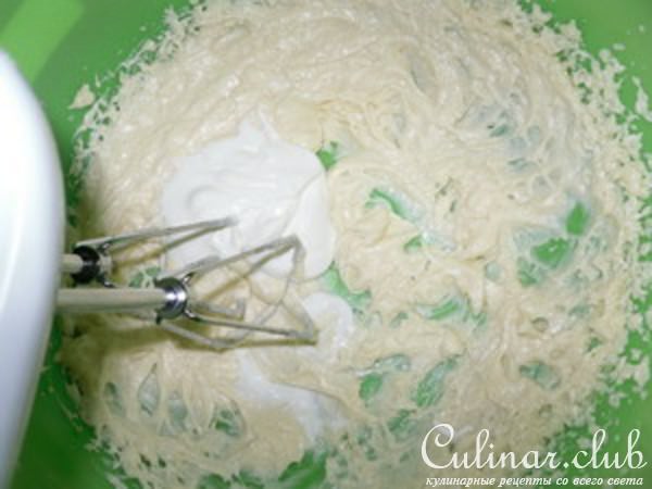 Кекс на сгущенном молоке с изюмом ("Кексюлька" для подружки Дашульки)