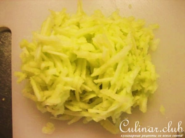Яблочный кекс