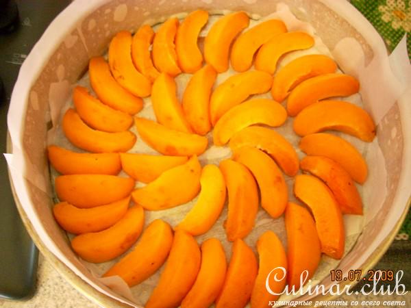Абрикосовый пирог с маком