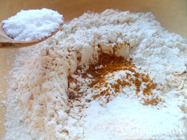 Кекс с брокколи и оливками