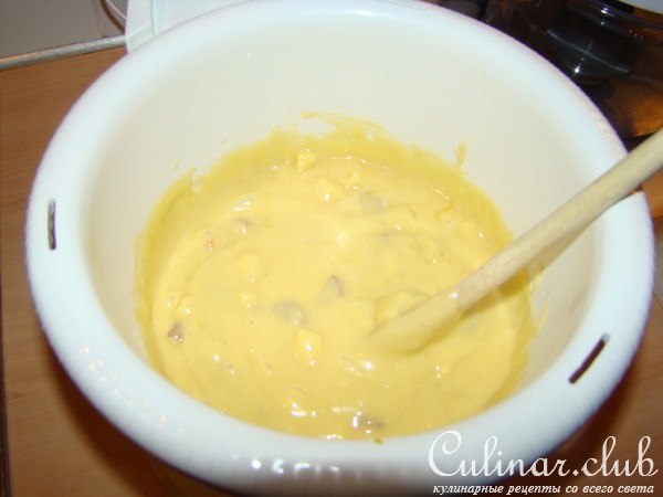 Кекс "Блондинка" с сушеной клубникой