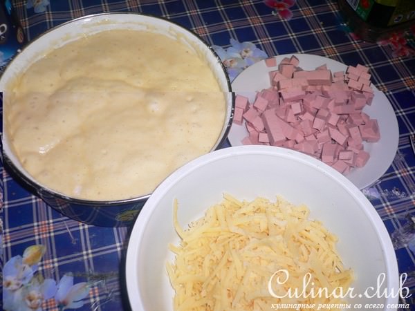 Кекс с колбаской