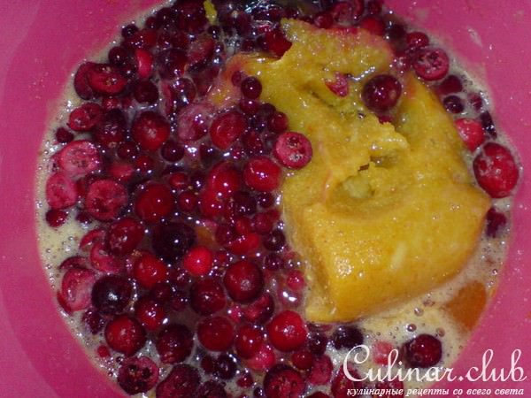 Кексы из марципана и клюквы
