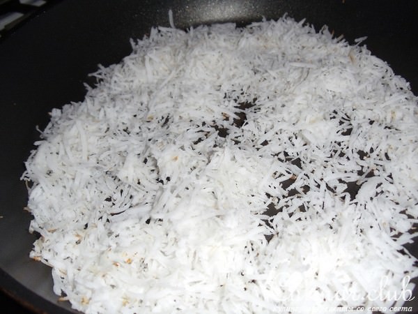 Кокосовые кексы с ананасами