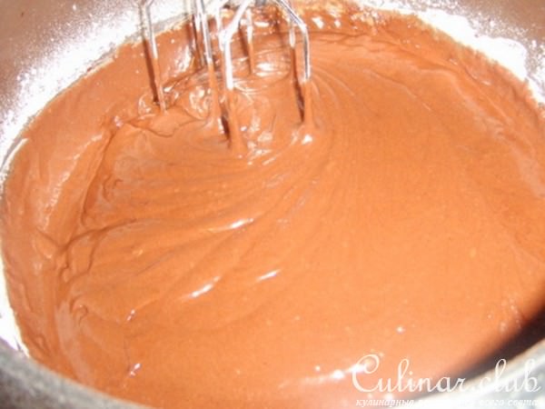 Шоколадный кекс с ежевикой