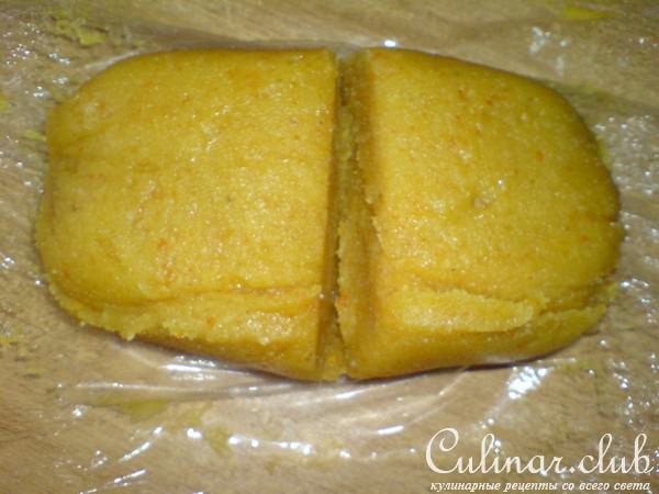 Кексы из марципана и клюквы