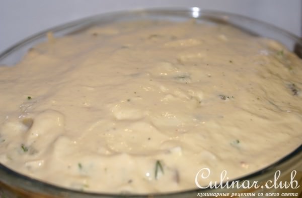 Пирог с рыбой и колбасным сыром