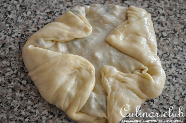 Лепешка с мясной начинкой фетир от весёлого Ахмеда.