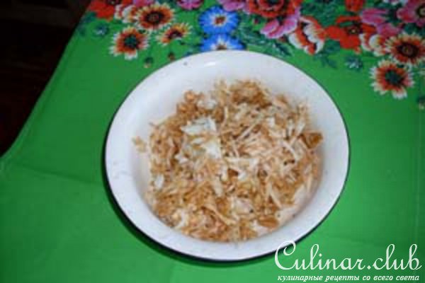 Пирог с мясом и яблоками