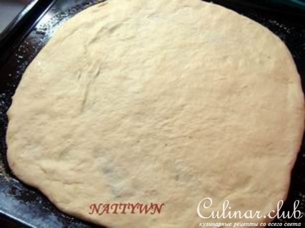 Деревенский пирог с кабачками и грибами.