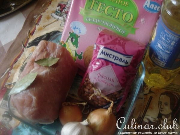 Английский мясной пирог с красной фасолью
