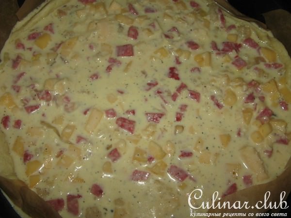 Киш с рисом и салями.