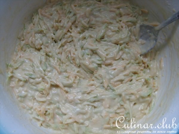 Не обыкновенно вкусный сырно-кабачковый пирог.