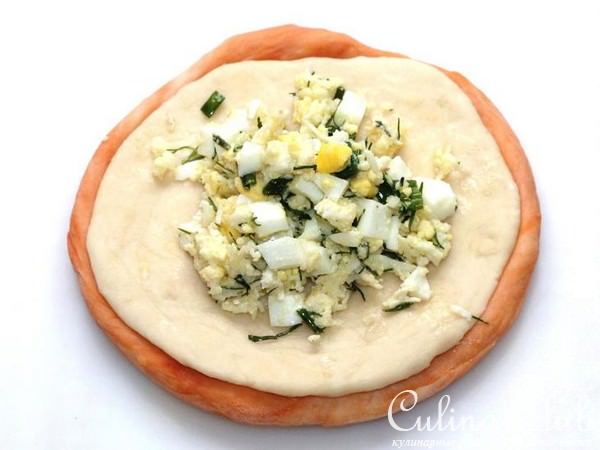 Булочки с чесноком и сыром и пирожки "Динозаврики"