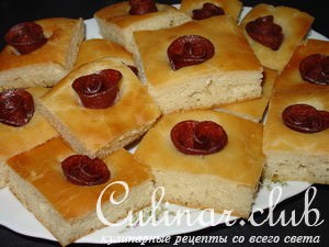 Платт-пирог с колбасой