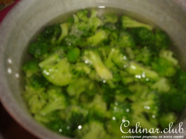 Пирог с брокколи и курицей с сыром!