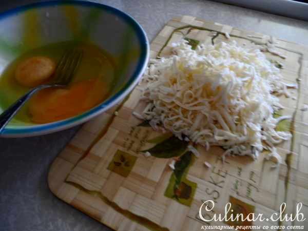 Киш с молодой капустой и черносливом