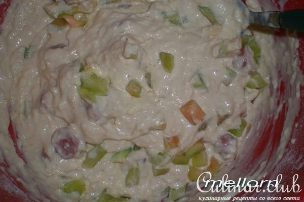 Сырный кекс с колбасками