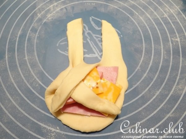 Булочки с ветчиной и сыром