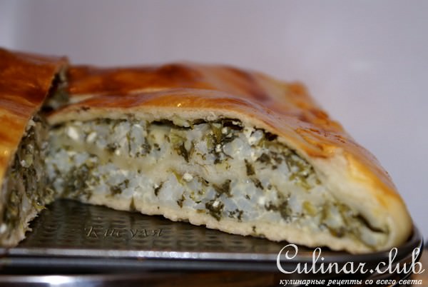 Пирог (пита) с щавелем, рисом и фетой