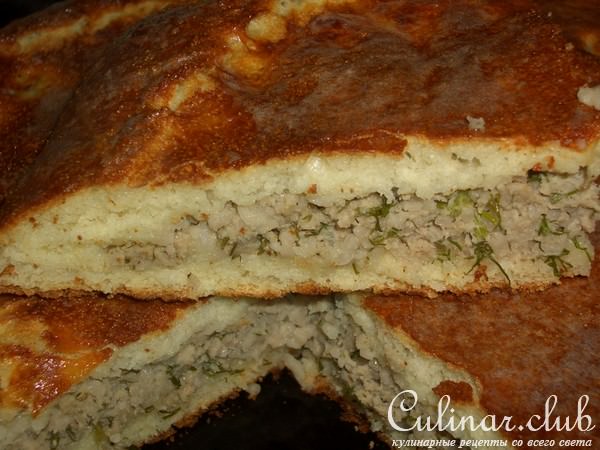 Дрожжевой пирог на манке с мясом,рисом и укропом