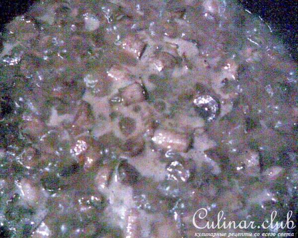 Пирог с шампиньонами и сыром