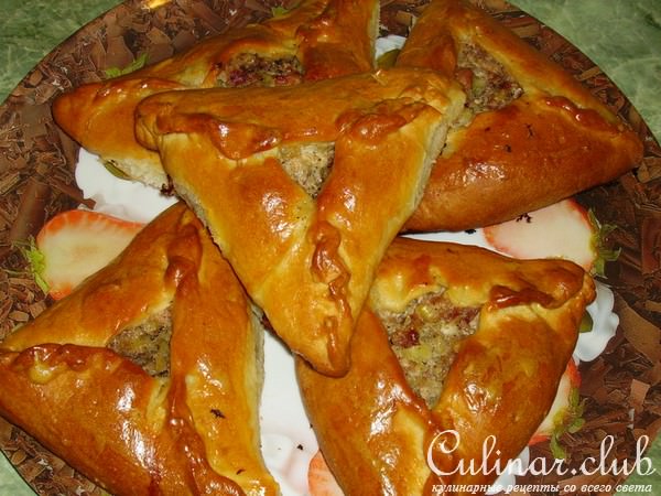 УЧПОЧМАКИ (татарские треугольные пирожки)