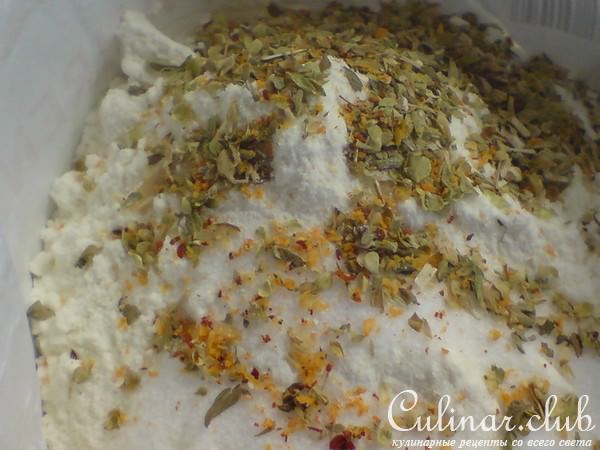 Провинциальный порционный пирог с курицей и овощами