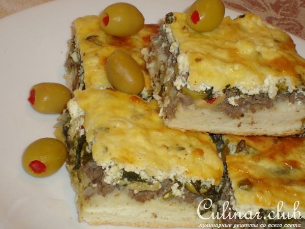 Пирог с фаршем , шпинатом и творогом