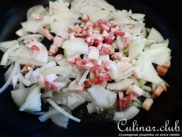 Луковый пирог с сыром.