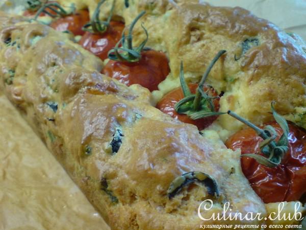 Закусочный кекс с фетой и помидорками