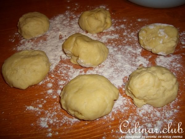 Лепешки с сыром и кинзой
