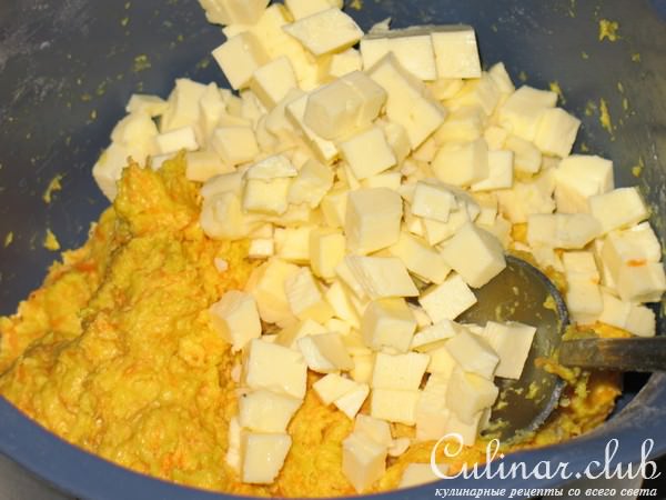 Морковный кекс с овощной начинкой.