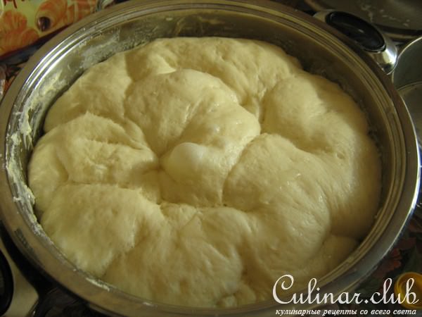 Пирог с рыбой и рисом.