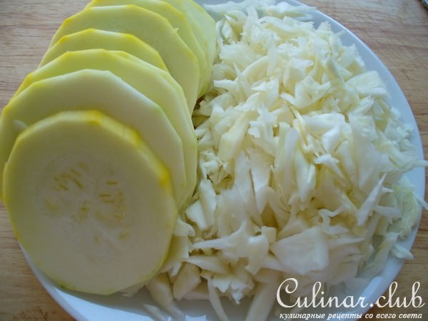 Очень нежный мясной пирог с кабачком (быстрого приготовления)