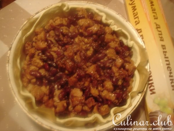 Английский мясной пирог с красной фасолью