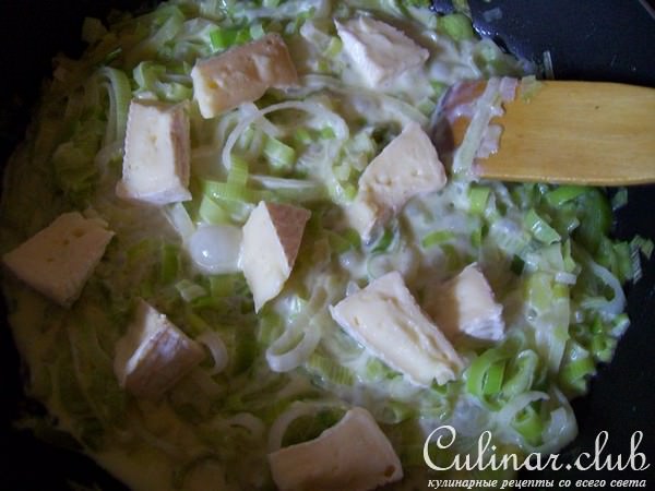 Ыспанаклы тепси бюрек Ы кЫш с ним......по мотивам!!! ....ФМ "Кулинарный алфавит"