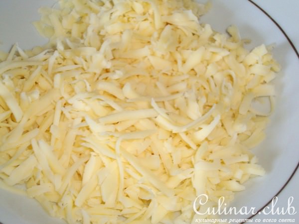 Пирог с луком и кабачком