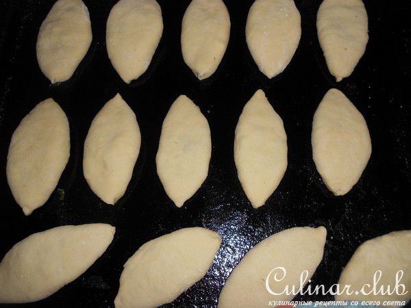 Пирожки с рисом и яйцом
