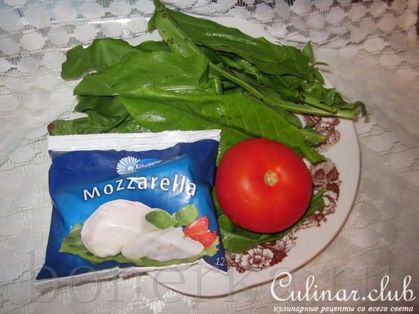 Пирог со щавелем и моцареллой