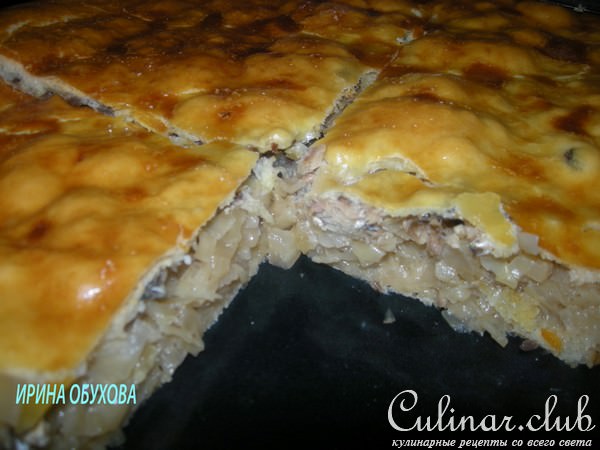 Пирог с капустой и консервой
