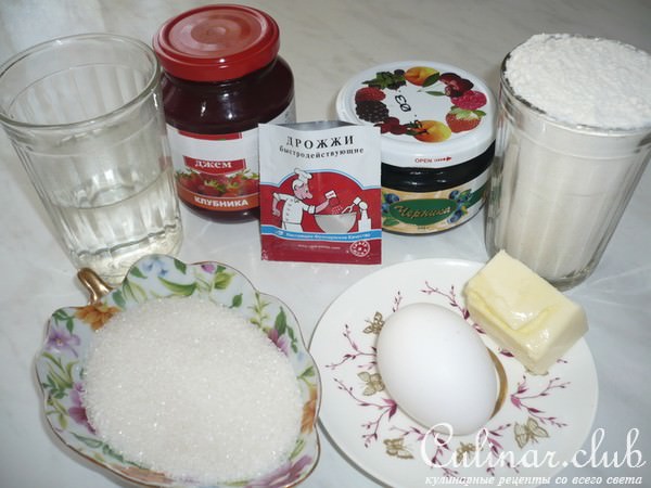 Круассаны с джемом