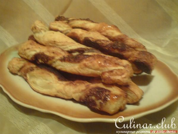 Слоёные палочки с какао и мёдом