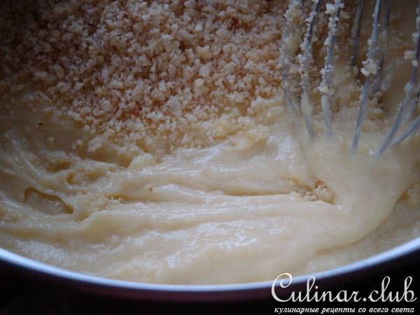 Булочки с вишней и миндальным кремом