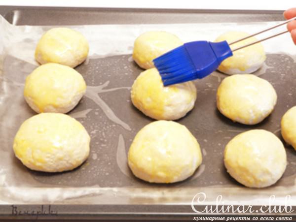 Булочки с брынзой