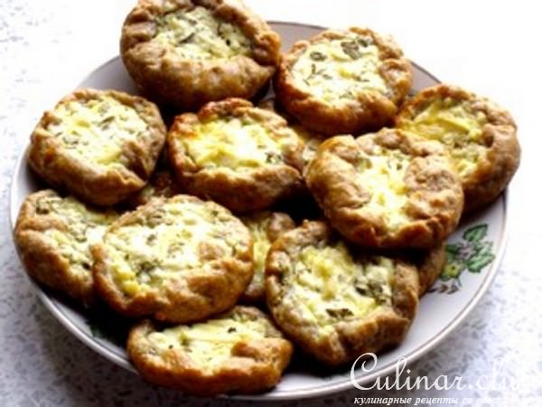 Ржаные ватрушки с чесноком