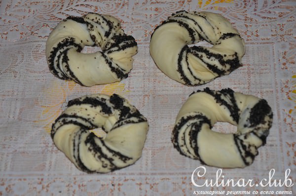 Булочки с маком