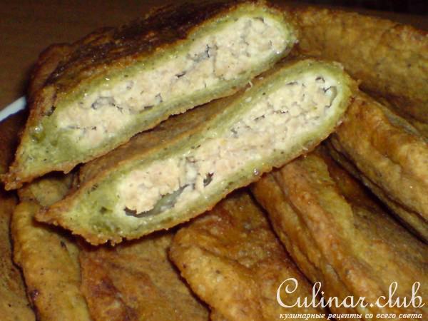 Чебуреки с базиликом и мясом индейки
